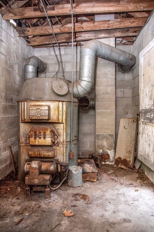 182 Main Rd, Gill MA 01354-9629 exterior