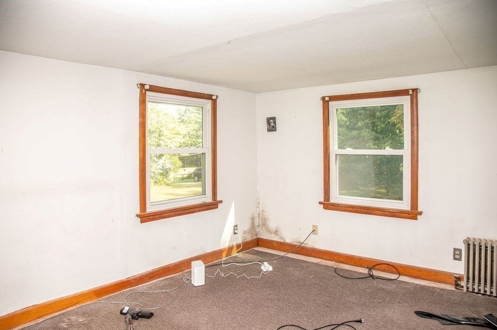 182 Main Rd, Gill MA 01354-9629 exterior