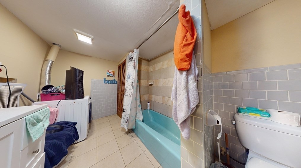 108 Pilgrim Ave, Worcester MA 01604-3022 exterior