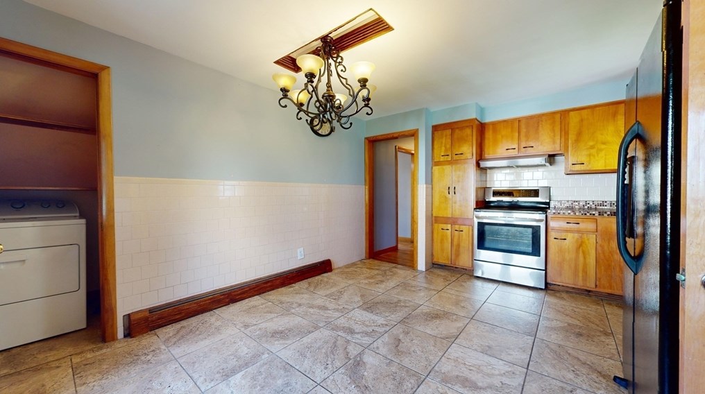 108 Pilgrim Ave, Worcester MA 01604-3022 exterior