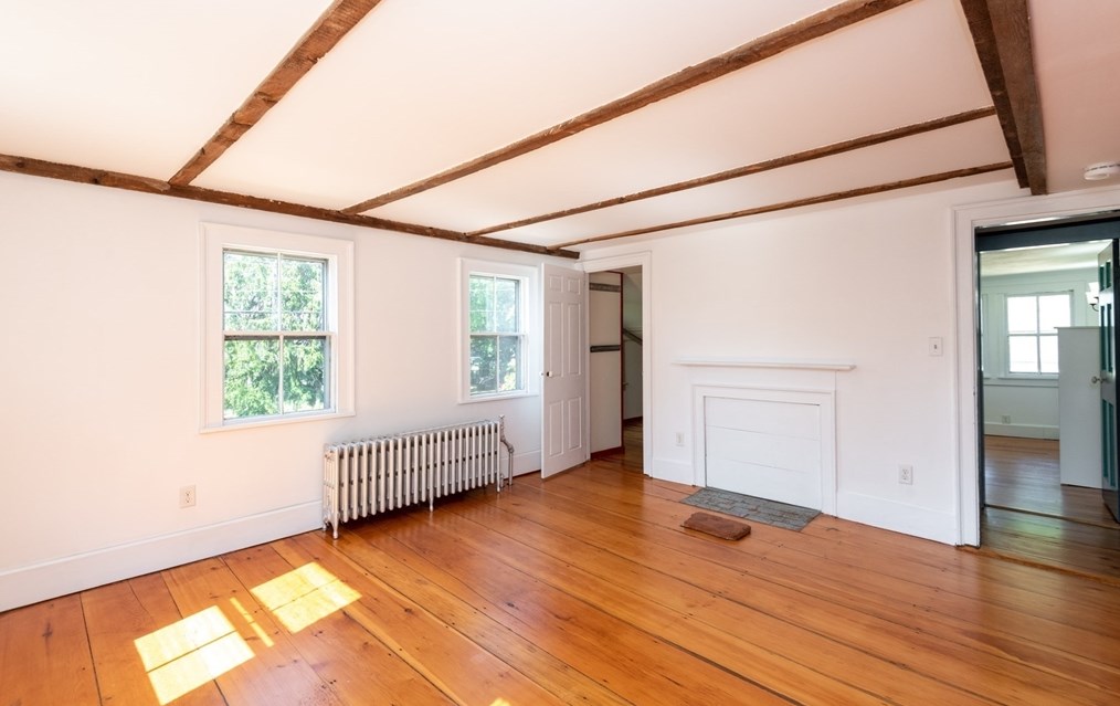 58 Main St, Haverhill MA 01833-2011 exterior