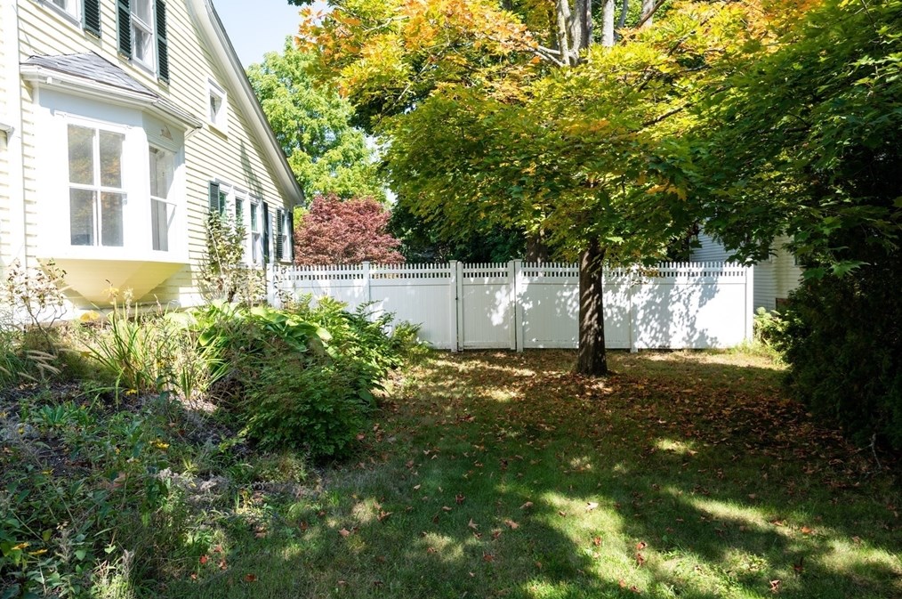 58 Main St, Haverhill MA 01833-2011 exterior