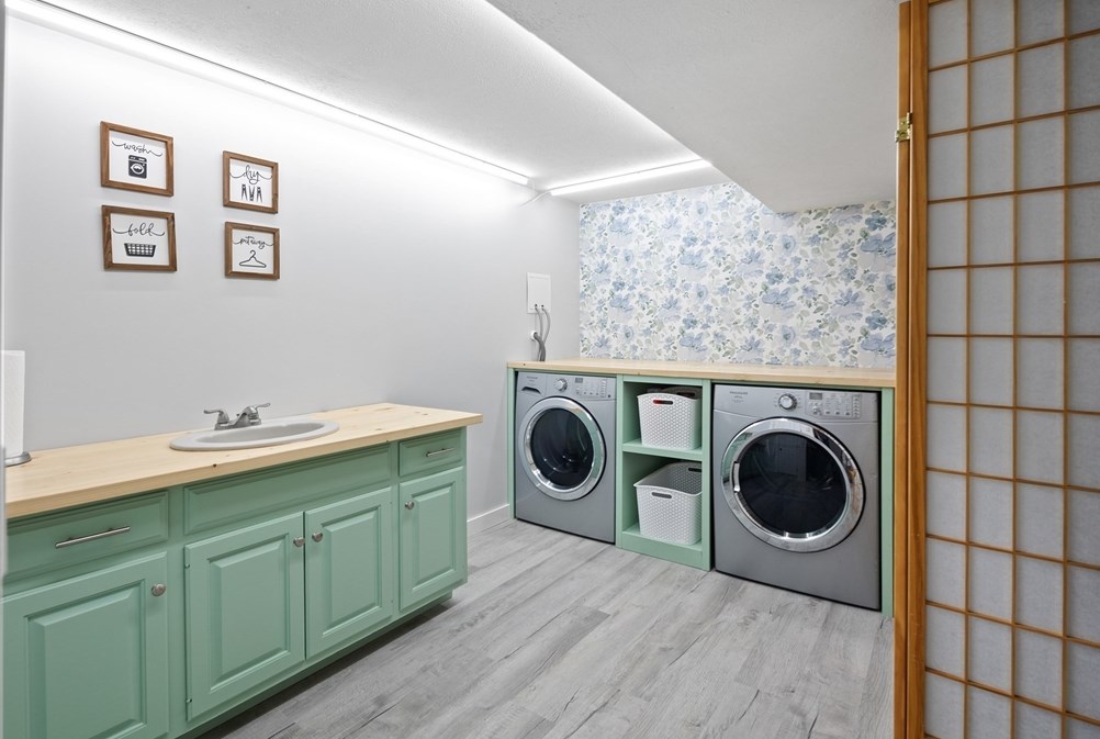 107 Washington St, Pembroke MA 02359-1848 exterior