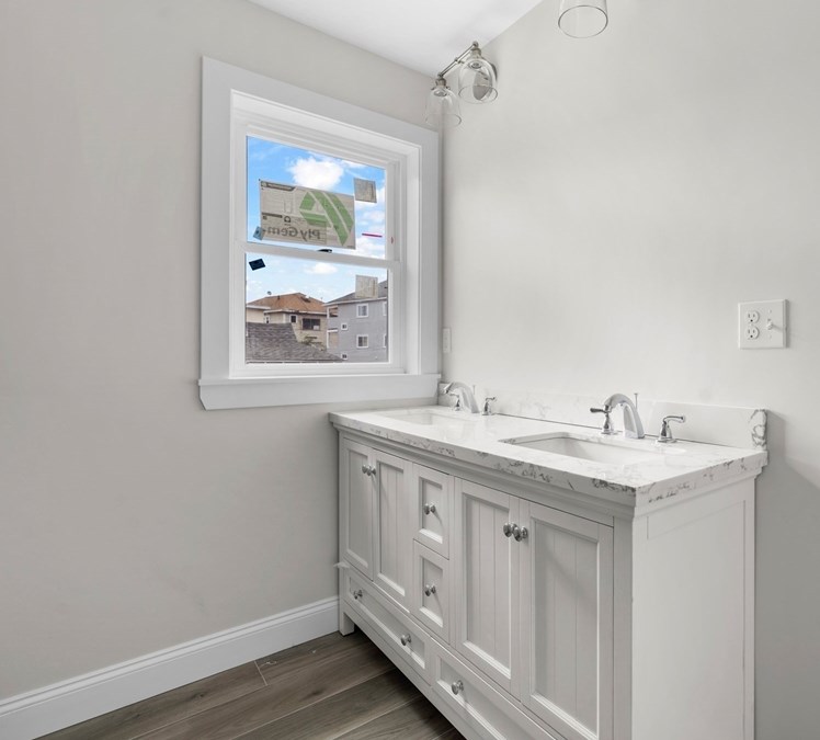 9 Hollywood St, Worcester MA 01610 exterior