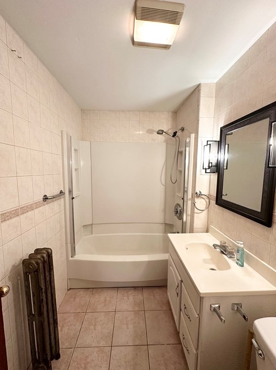 17 Lansing Ave, Haverhill MA 01832-3721 exterior