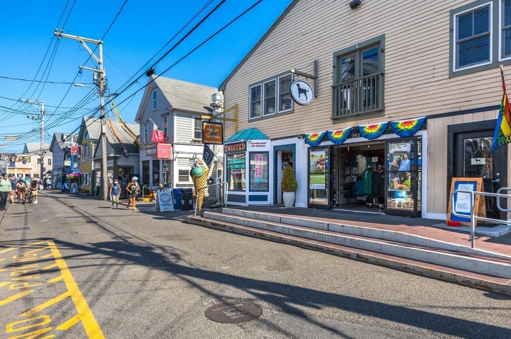 293 Commercial St, Provincetown MA  02657-2212 exterior