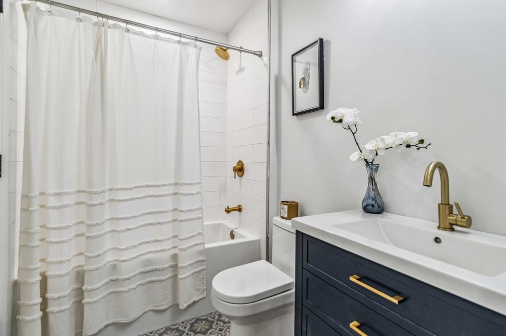 281 Ward St, Newton MA 02459-1213 exterior