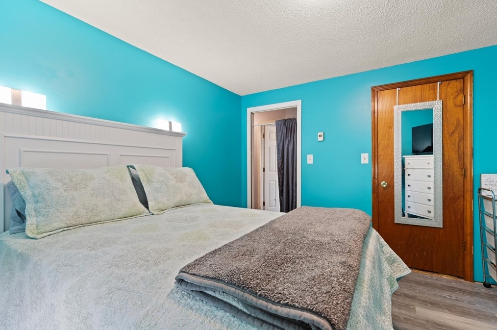 37 Ekman St, Worcester MA 01607-1513 exterior