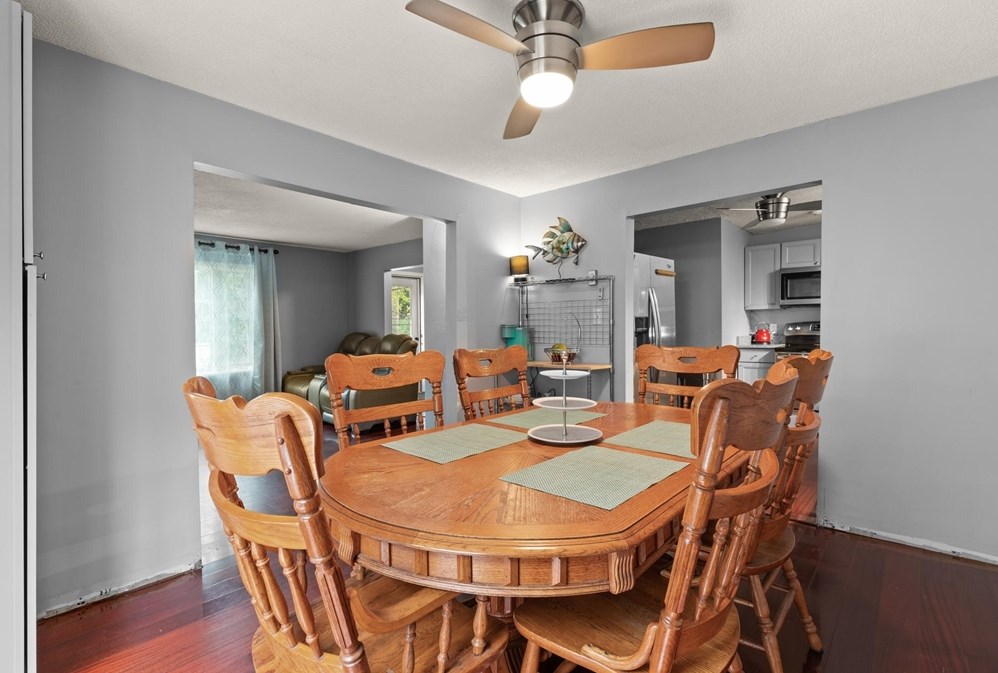 37 Ekman St, Worcester MA 01607-1513 exterior