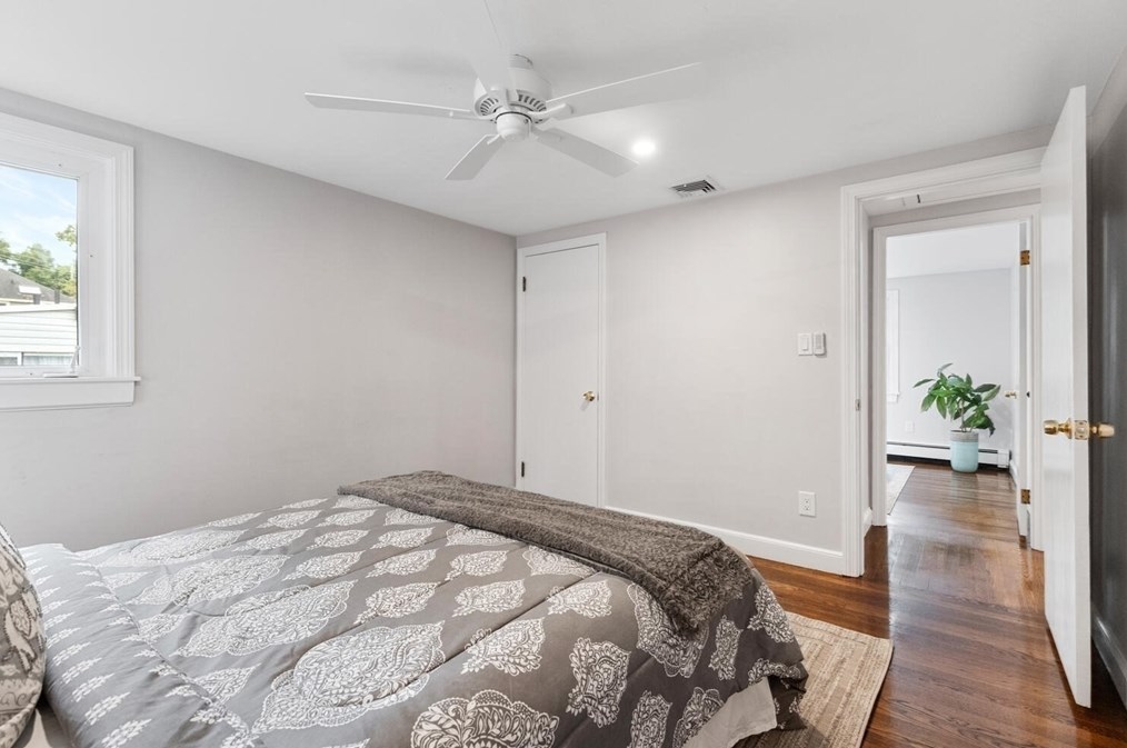 270 Lexington St, Woburn MA 01801-4806 exterior