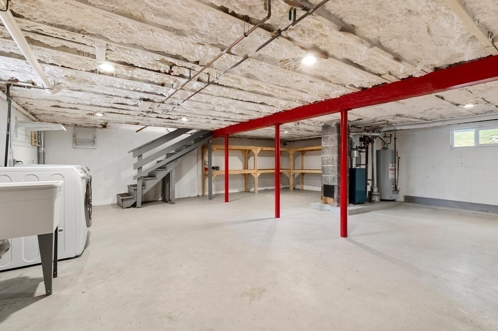 270 Lexington St, Woburn MA 01801-4806 exterior