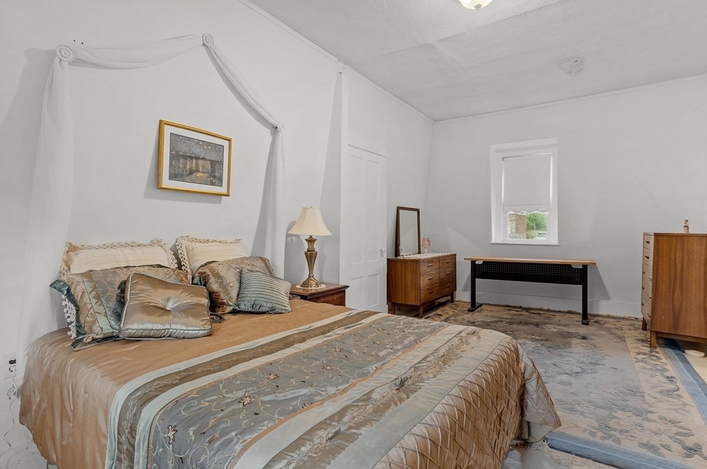 120 Haverhill St, Lawrence MA 01841-2817 exterior