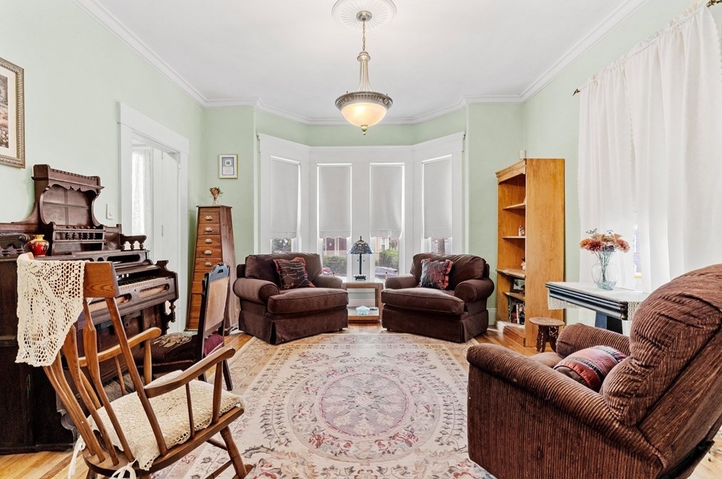 120 Haverhill St, Lawrence MA 01841-2817 exterior