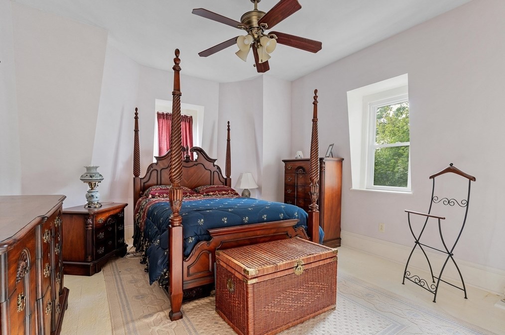 120 Haverhill St, Lawrence MA 01841-2817 exterior