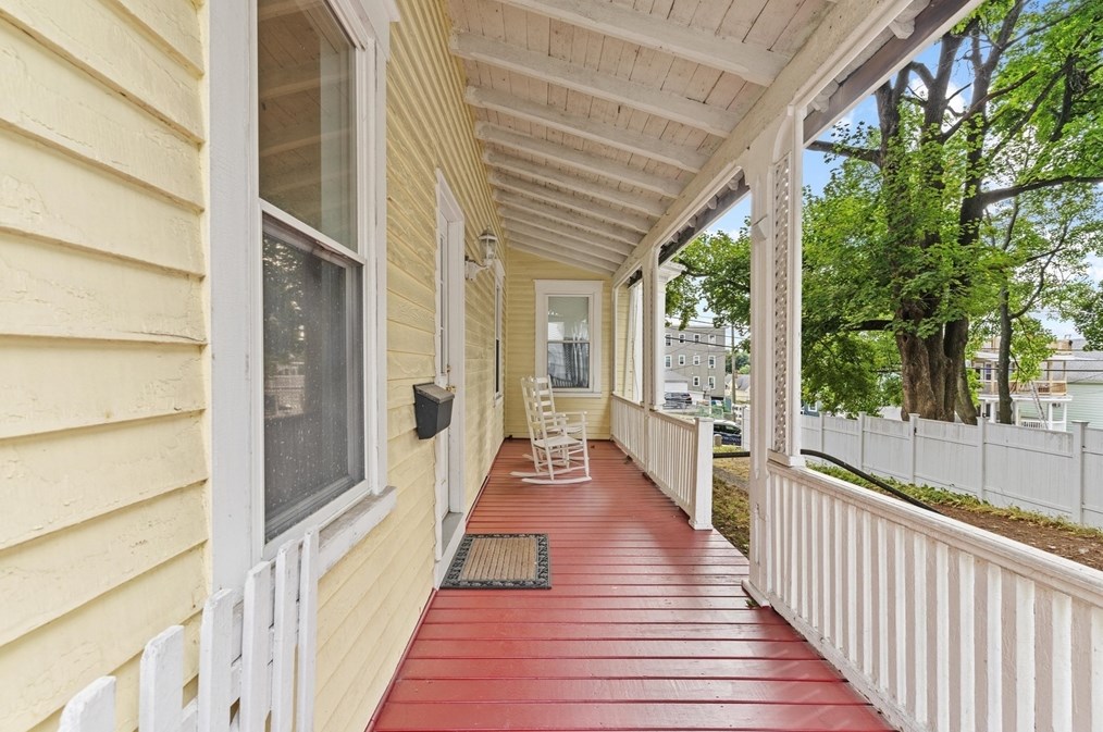 120 Haverhill St, Lawrence MA 01841-2817 exterior