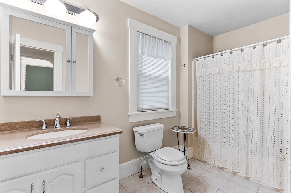 120 Haverhill St, Lawrence MA 01841-2817 exterior