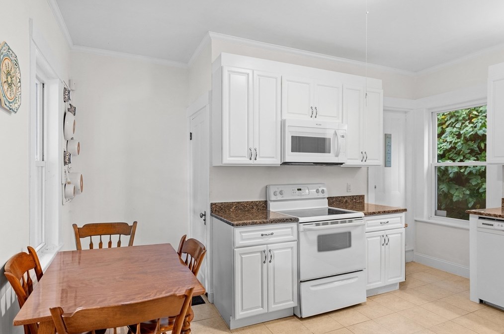 120 Haverhill St, Lawrence MA 01841-2817 exterior