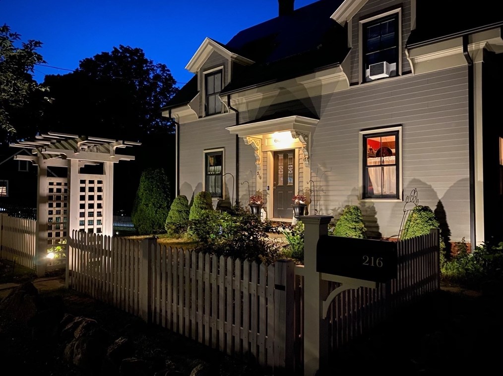 216 Dodge St, Beverly, MA 01915