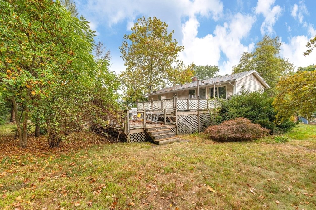 13 Donegal Rd, Peabody MA 01960-3616 exterior