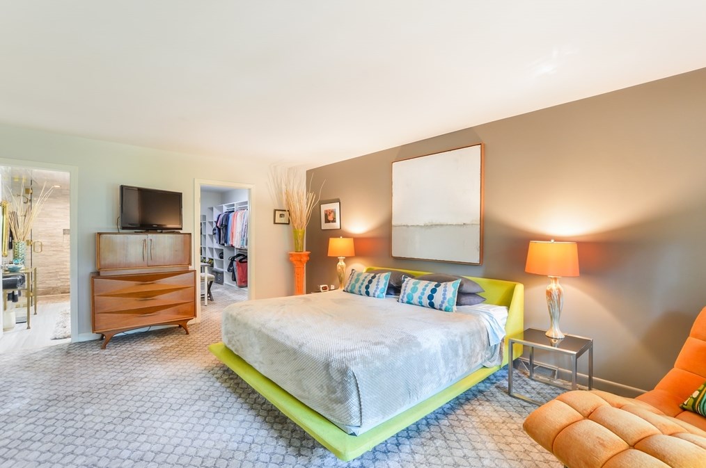 57 Alice St, Dartmouth MA 02747-1915 exterior