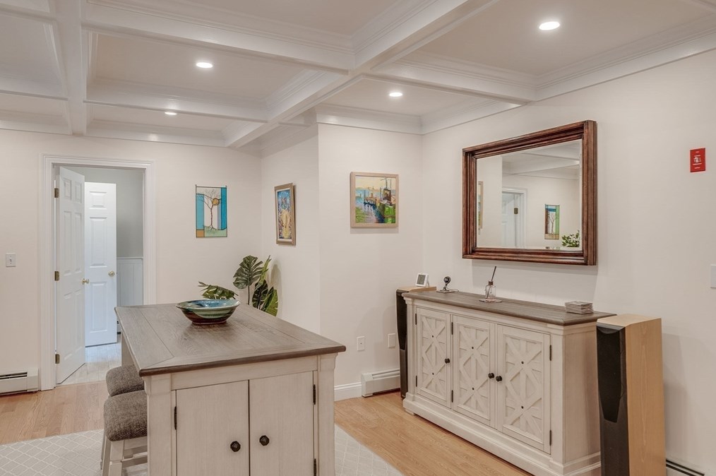 5 Stone Row Ln, Georgetown MA 01833-1242 exterior