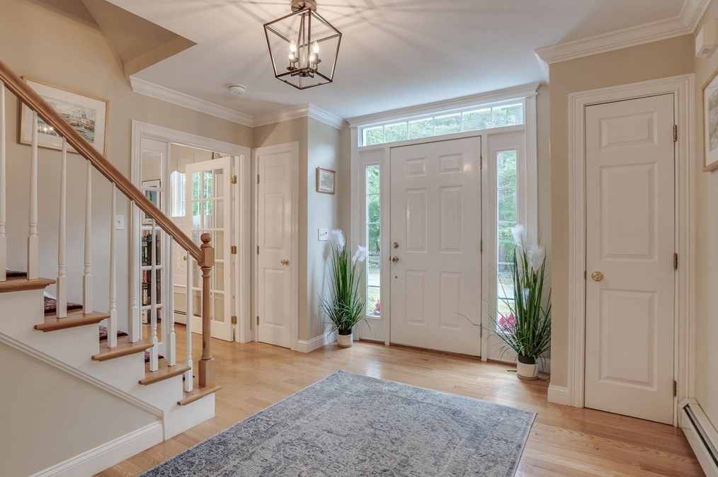 5 Stone Row Ln, Georgetown MA 01833-1242 exterior