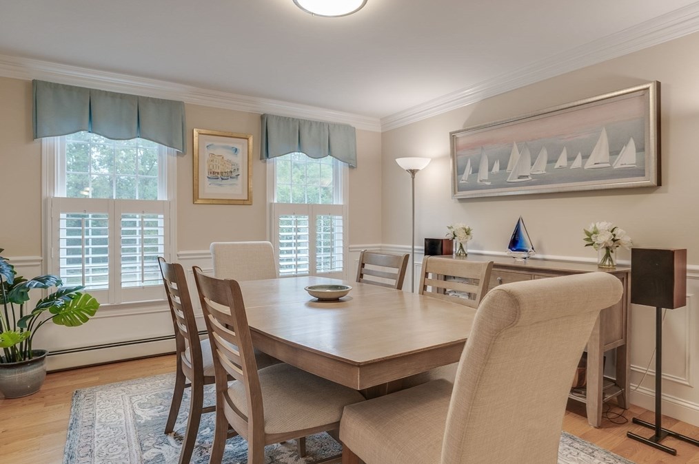 5 Stone Row Ln, Georgetown MA 01833-1242 exterior