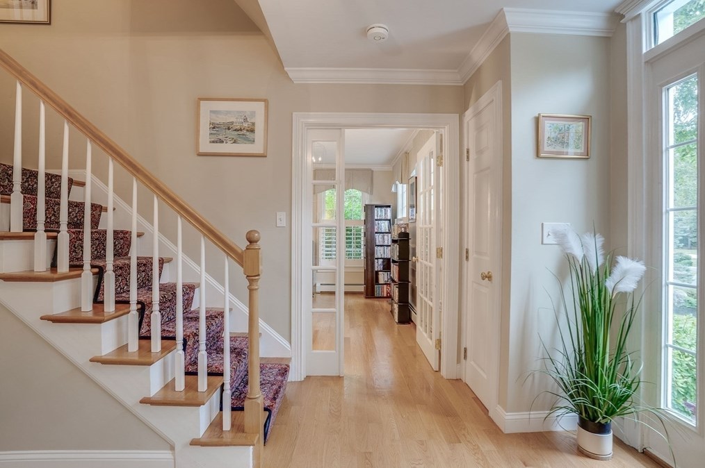 5 Stone Row Ln, Georgetown MA 01833-1242 exterior