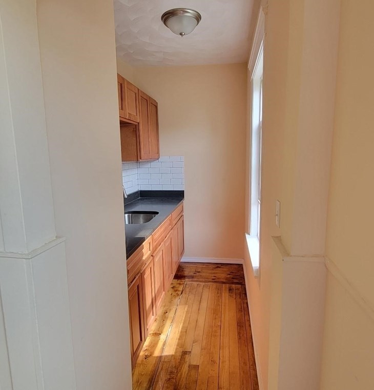 111 Rodney St, Worcester MA  01605-2861 exterior