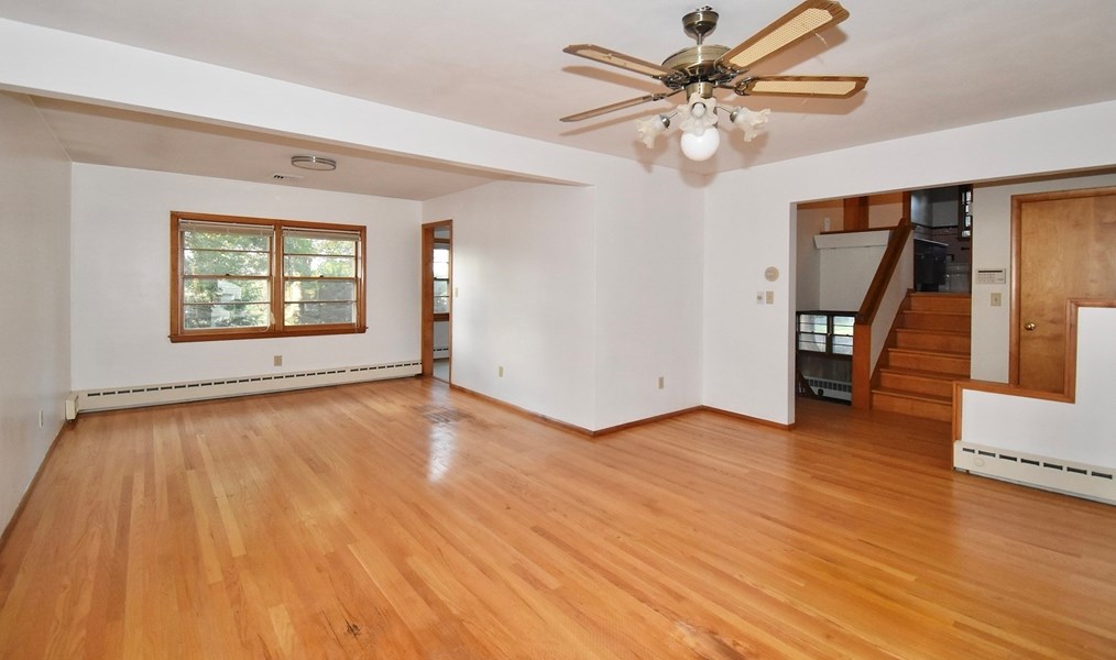 442 Prospect St, Chicopee MA 01013-4047 exterior