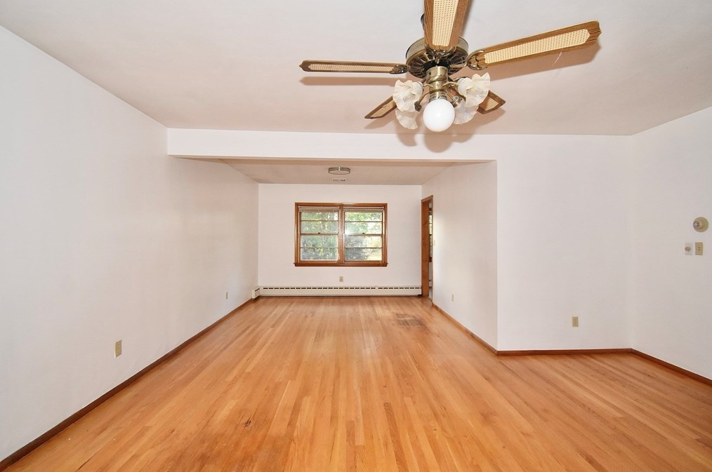 442 Prospect St, Chicopee MA 01013-4047 exterior