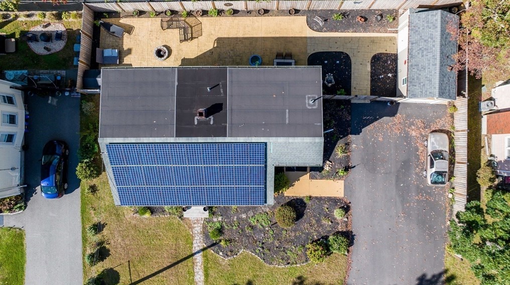 55 Lexington Ave, Dartmouth MA 02747-3407 exterior