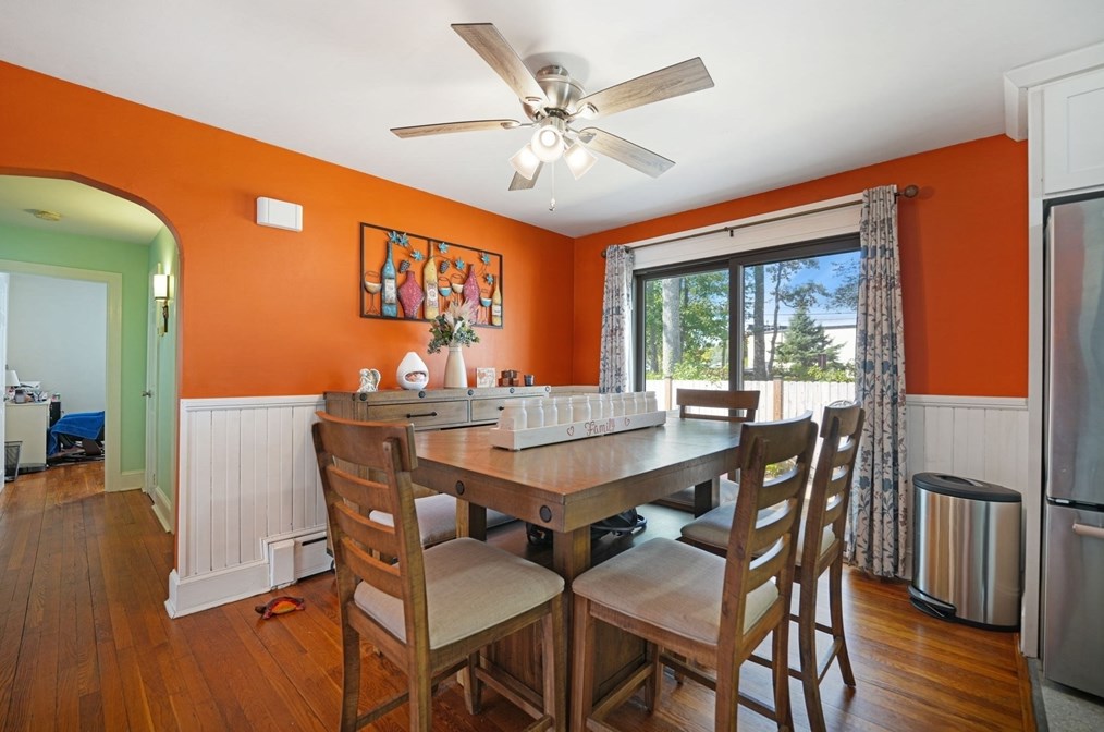 55 Lexington Ave, Dartmouth MA 02747-3407 exterior