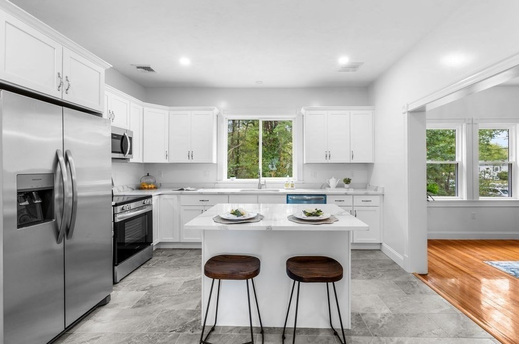 451 Matfield St, West Bridgewater MA  02379-1343 exterior