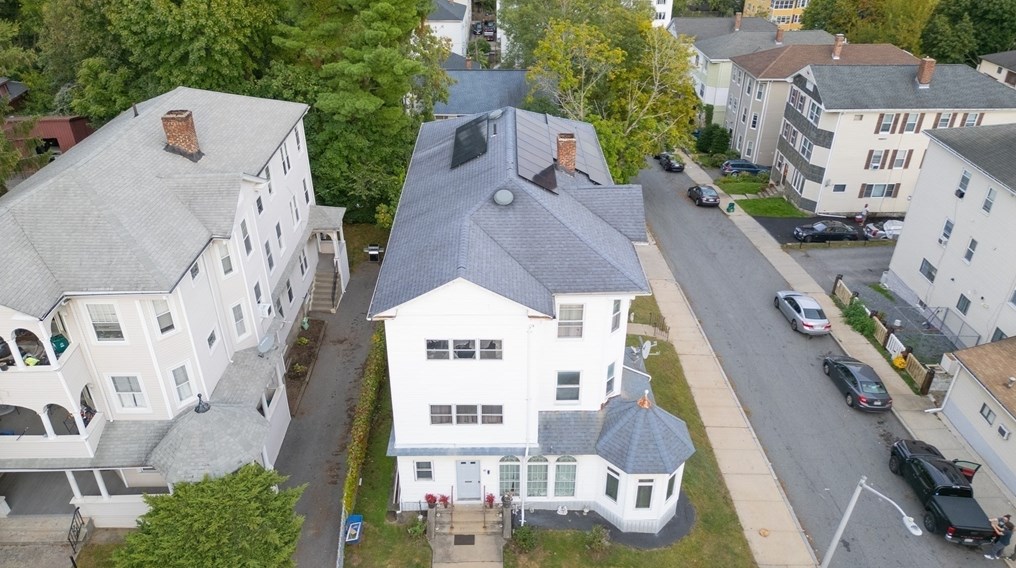 36 Plantation St, Worcester MA 01604-4756 exterior