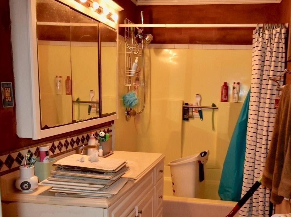 36 Plantation St, Worcester MA 01604-4756 exterior