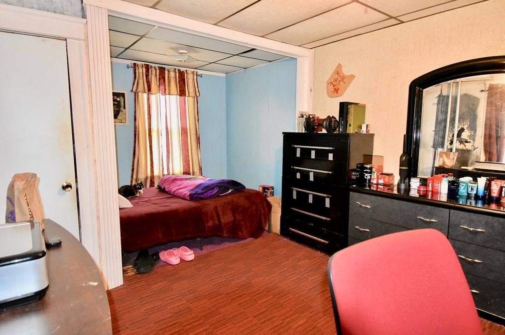 36 Plantation St, Worcester MA 01604-4756 exterior