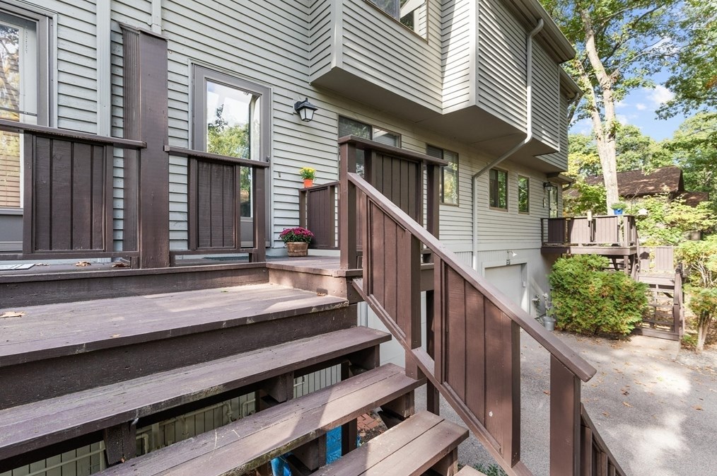 235 Meeting House Path, Ashland MA 01721-2369 exterior