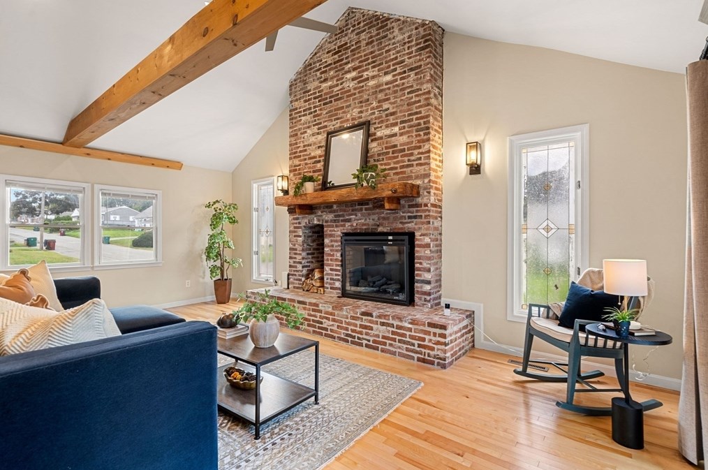 755 Merrimack St, Lowell MA 01852-5903 exterior