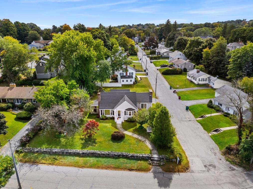 755 Merrimack St, Lowell MA 01852-5903 exterior