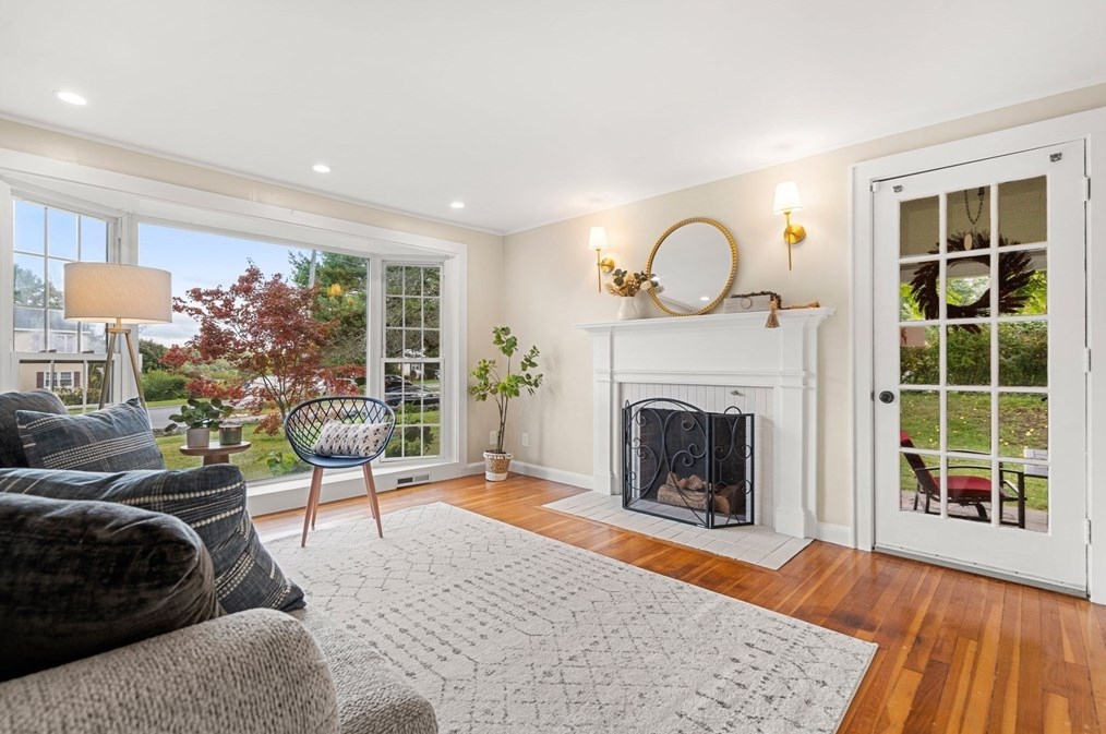 755 Merrimack St, Lowell MA 01852-5903 exterior