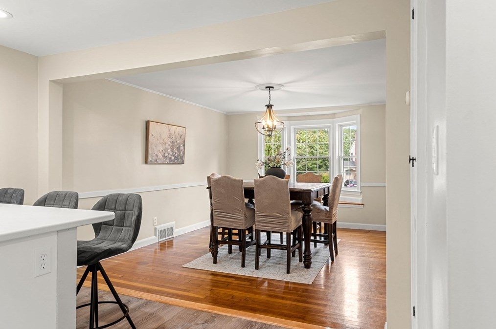 755 Merrimack St, Lowell MA 01852-5903 exterior