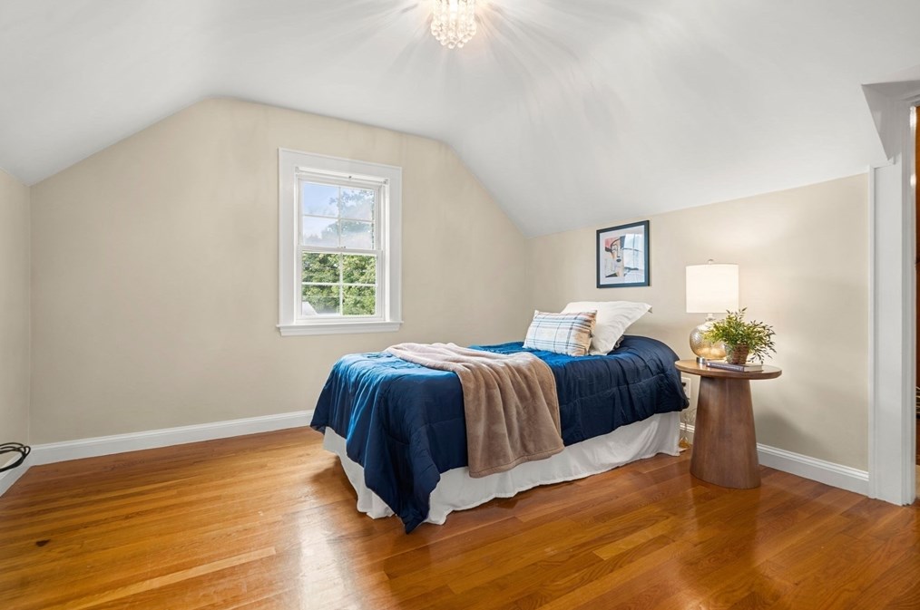 755 Merrimack St, Lowell MA 01852-5903 exterior