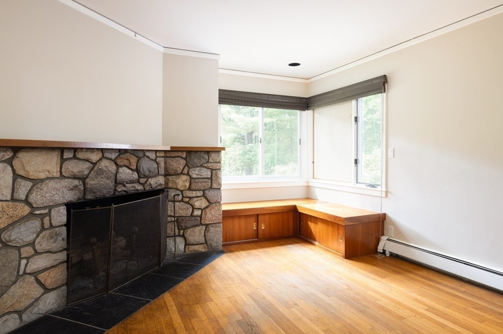 855 Concord Ave, Belmont MA 02478-4041 exterior