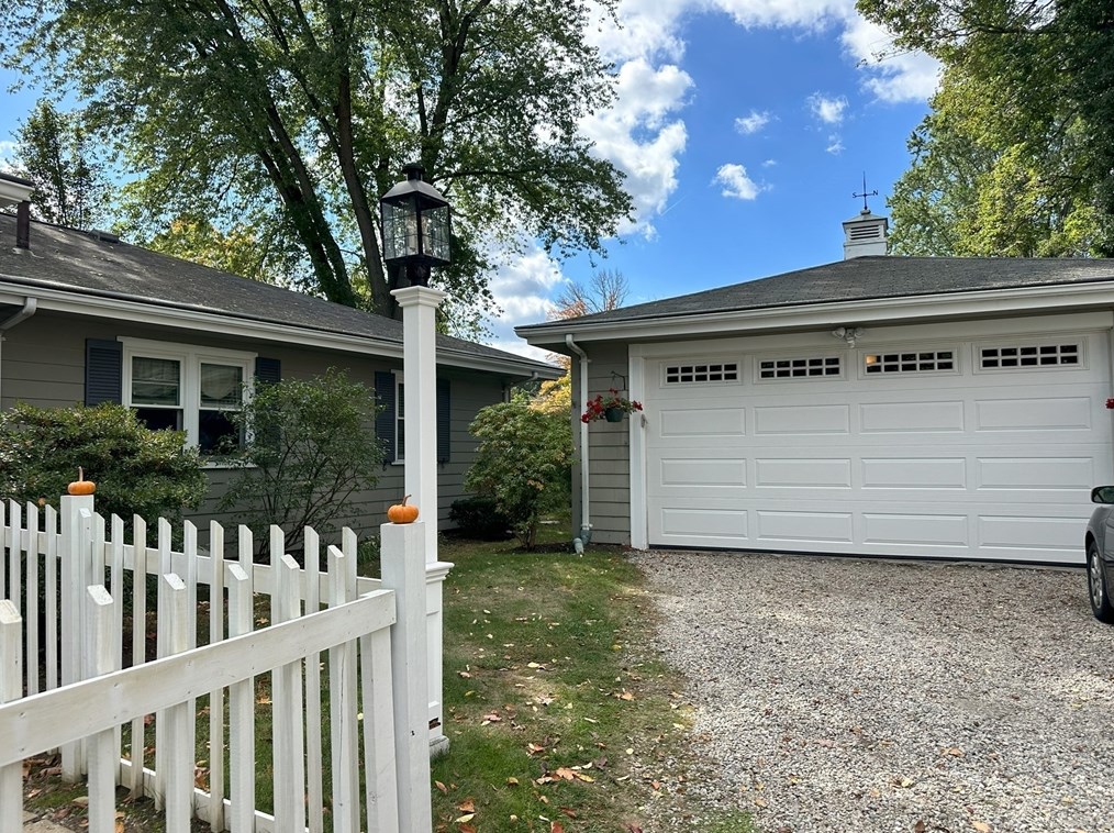 526 Commercial St, Weymouth MA 02188-3705 exterior