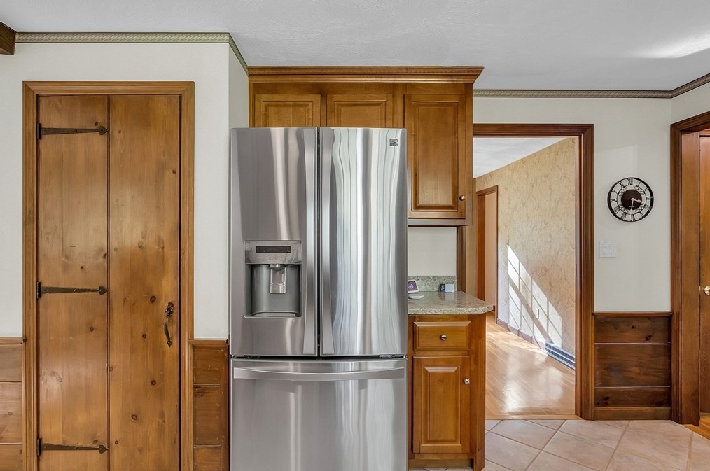 44 Thomas Dr, Chelmsford MA 01824-2010 exterior