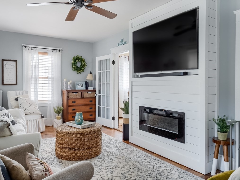 465 Chandler St, Worcester MA 01602-2935 exterior