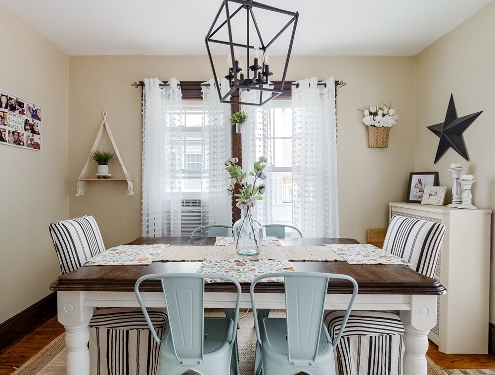 465 Chandler St, Worcester MA 01602-2935 exterior