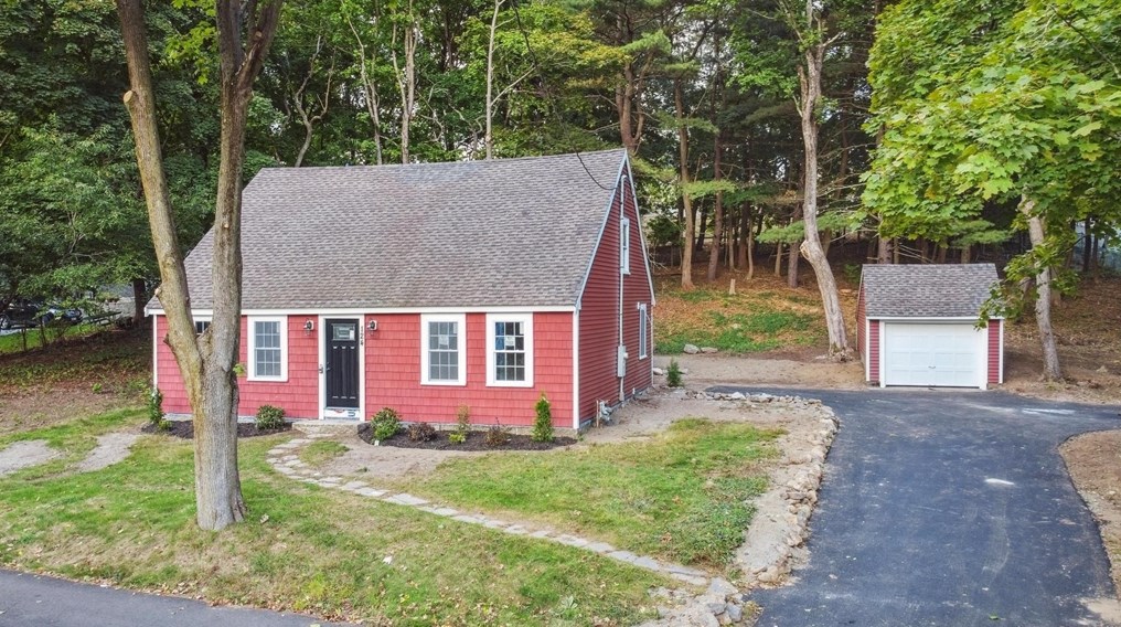 124 Grn St, Weymouth MA 02191-2009 exterior
