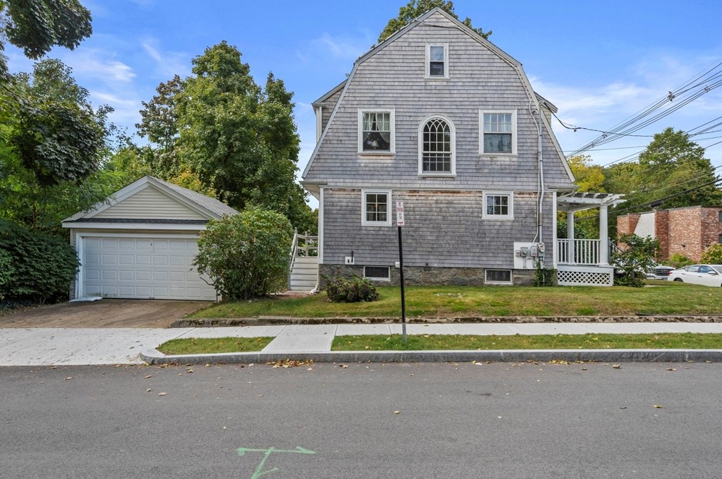 75 Greenleaf St, Quincy MA  02169-4429 exterior